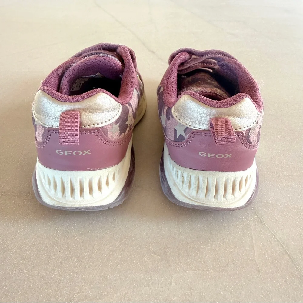 Geox J Spaziale Light Up Sneakers Dark Pink Girls US 12 EU 30